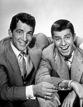 Dean Martin, al secolo Dino Paul Crocetti, di origini abruzzesi: nella foto con il cognato, il grande attore comico Jerry Lewis.
