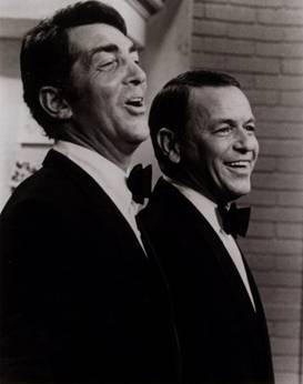 Dean Martin, al secolo Dino Paul Crocetti: nella foto con il suo grande amico Frank Sinatra