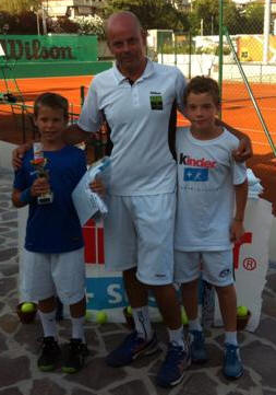 Pescara, 7.7.2012 - Federico Lamolinara, classe 2002, si  imposto in finale su Marco Trivulzio (Tennis IT Pescara) con il punteggio 7-5 4-6 7-5, aggiudicandosi la tappa abruzzese di Pescara del noto Trofeo Kinder Under 10.