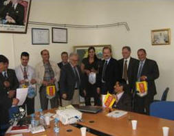 TERAMO, 3.5.2013 - Il Presidente del Lions Club Teramo, Manola Di Pasquale, comunica che il 18 Aprile 2013  stato siglato, presso la Prefettura di Kouribka (Marocco) un importante accordo tra il Ministero della Sanit Marocchina, lAssociazione Sanitaria Italia-Marocco e la Onlus So.San. Solidariet Sanitaria Lions.