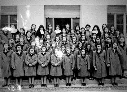 TERAMO, 6.3.2013 - Venerd 8 marzo 2013, alle ore 17, in occasione della Festa della Donna, nel Museo Archeologico F. Savini di Teramo, sar inaugurata una mostra organizzata dalla Scuola dellInfanzia Piccola Casa Santa Maria Aprutina di Teramo, intitolata Piccola Casa. Grande realt.