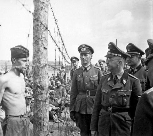 Lino Manocchia racconta Natale in guerra: Una ispezione di Himmler ad un lager