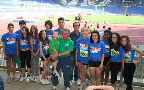 GIULIANOVA (Te), 5.6.2013 - Il classico appuntamento dellItalia con la grande atletica internazionale si svolger giovedi 6 giugno allo stadio Olimpico di Roma con lorganizzazione del Golden Gala che vedr in campo i migliori atleti del mondo i quali renderanno omaggio al grande campione di sempre Pietro Mennea al quale sar dedicato questo evento. Nell'occasione sar presente, come ormai consuetudine, anche la rappresentativa dell'Asd Ecologica G di Giulianova.