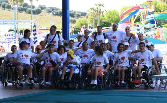 Giulianova, Domenica 10 Luglio 2011 - Anche questanno grazie al responsabile  Galliano Marchionni, coadiuvato da Cristian Ceracchi ed Andrea Accorsi, con uno staff di primordine composto da Stefano,Cristiano, Pier Paolo, Stefano 2, Beatrice e Mauro, si  dato vita a Giulianova, dal 3 al 10 luglio, al fantastico 6 Amicuccioli Camp estivo 